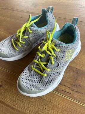 Columbia women’s water shoes